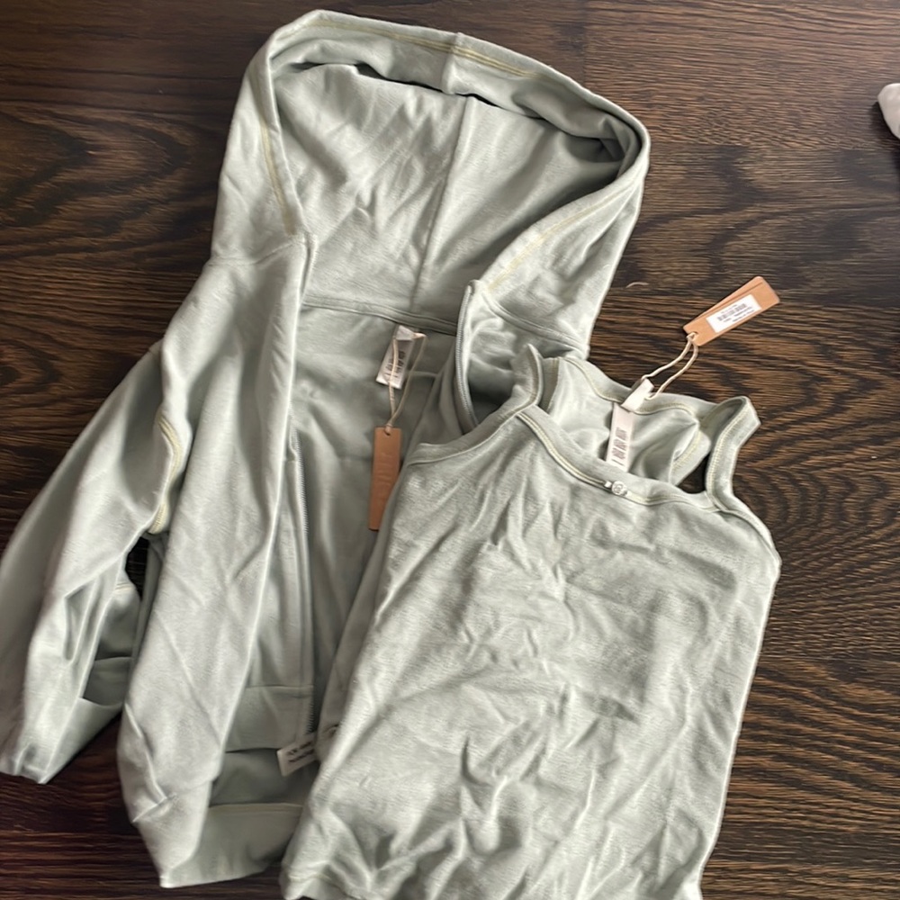 Skim set with tags for size 10 to 12